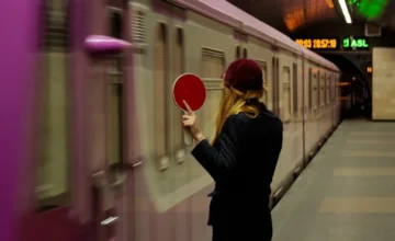 Passenger who fell onto the tracks at “28 May” station has died