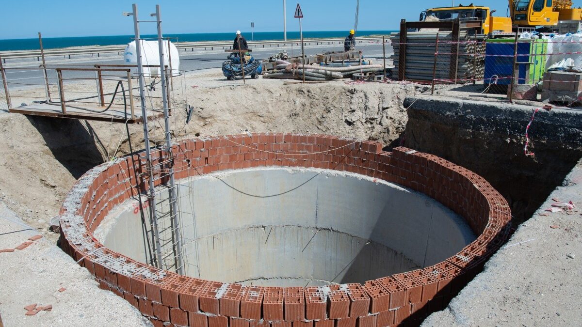 Sewage collectors and wastewater treatment plant are being built for the Pirshagi basin