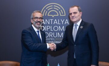 Jeyhun Bayramov met with his Portuguese counterpart