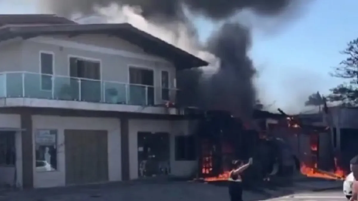 Plane crashes onto restaurant in Brazil