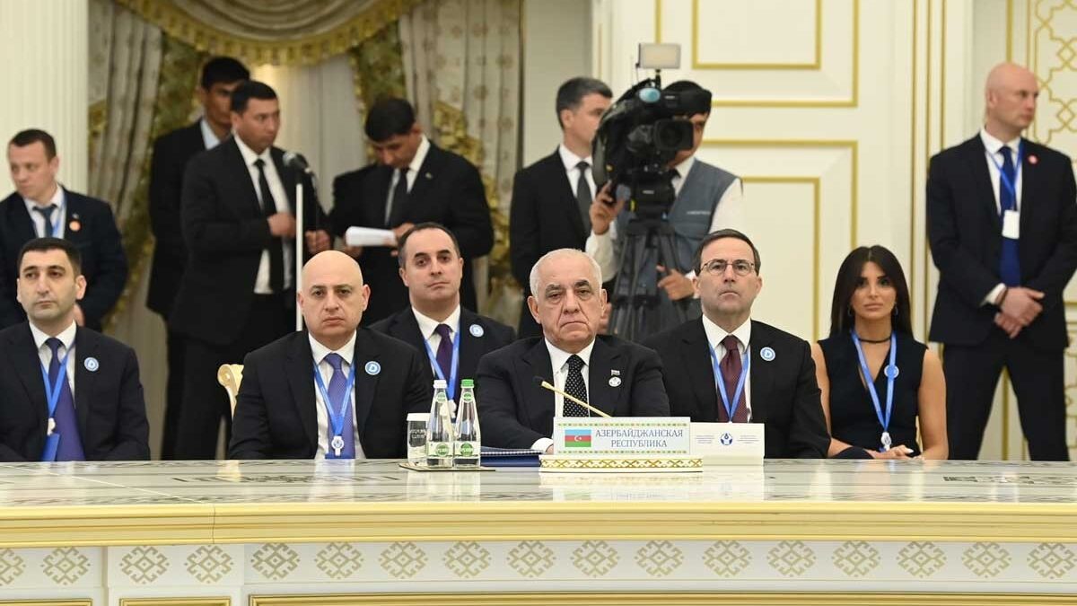 Ali Asadov briefed on WUF13 and the work carried out in Karabakh at the meeting of the CIS Heads of Government