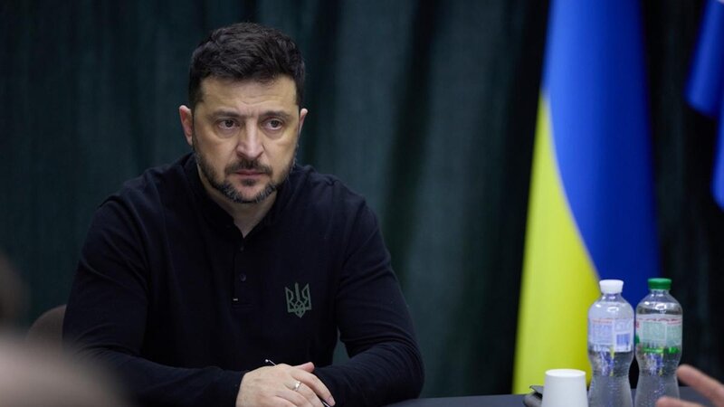 Zelensky imposes sanctions against Russian commanders and merchant ships