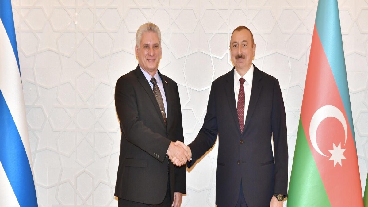 President of Cuba congratulated the Azerbaijani leader