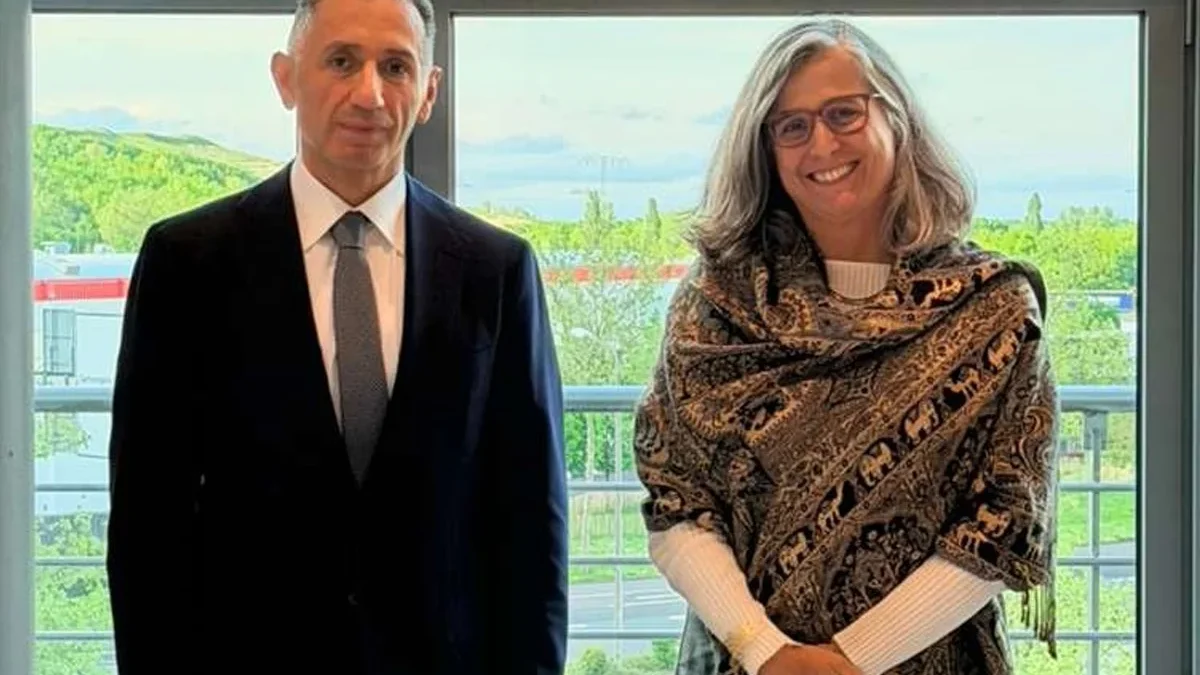 Rashad Nabiyev and Anacláudia Rossbach discussed preparations for WUF13