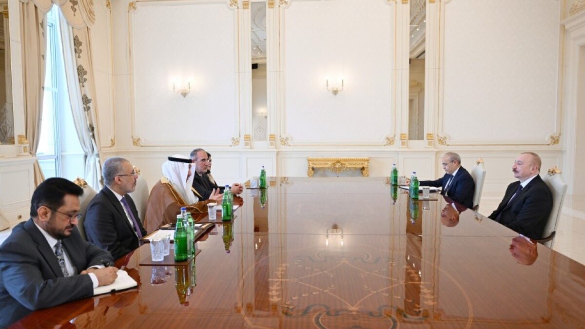 President Ilham Aliyev received the Chairman of the Islamic Development Bank Group