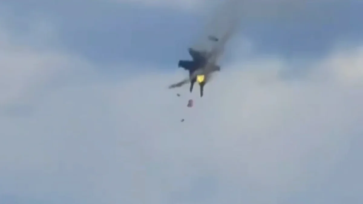 Horror in the air in the USA: Two military aircraft collided