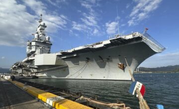 France’s “Charles de Gaulle” aircraft carrier has entered the Red Sea