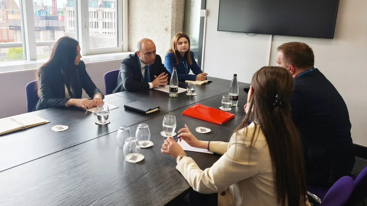 Emin Amrullayev met with his Serbian counterpart