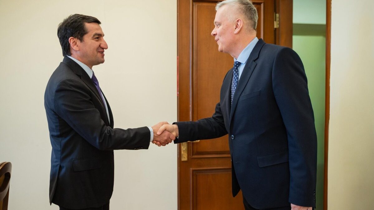 Hikmet Hajiyev discussed bilateral relations with a Polish official in Baku