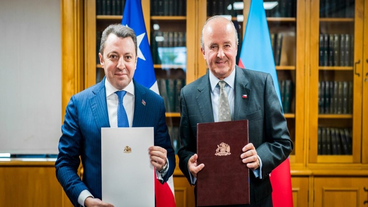 Political consultations held between Azerbaijan and Chile, memorandum signed