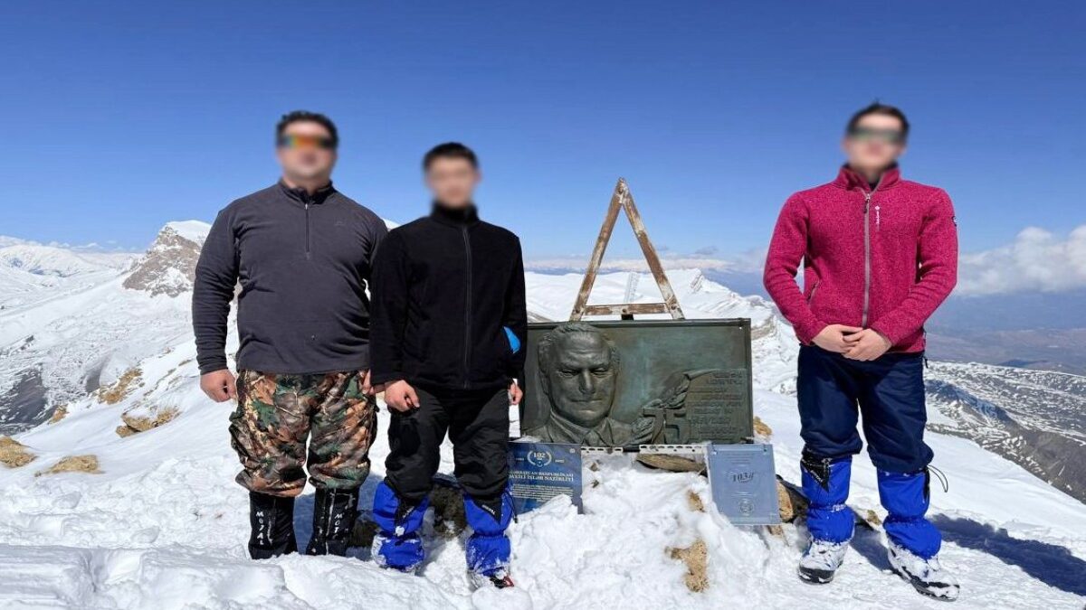 State Security Service officers marched to the “Heydar Peak”