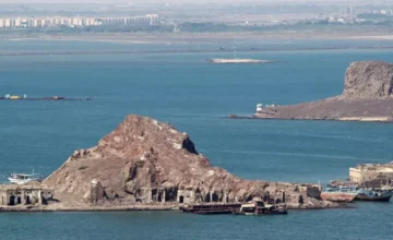 Suspicious armed boat detected off the coast of Yemen