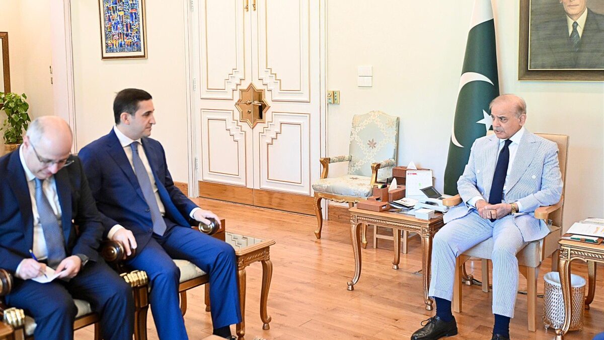 Shehbaz Sharif received the Minister of Justice of Azerbaijan