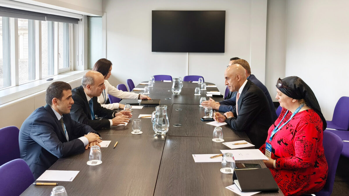 Emin Amrullayev held a series of meetings at the World Education Forum