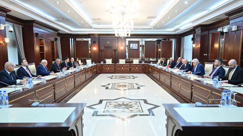 A meeting was held with the Turkish delegation at the Milli Majlis
