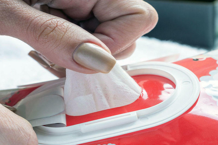 Investigation launched regarding allergic reaction caused by wet wipes at a secondary school in Khatai