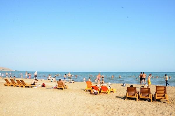 Attention those planning to go to the beach tomorrow!