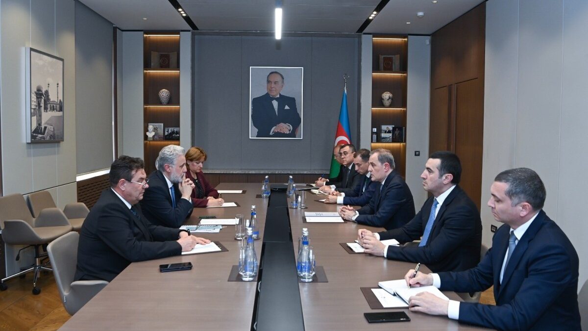 The state of Azerbaijan-Romania strategic partnership relations discussed