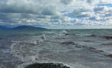 MES calls on beachgoers to follow safety rules during windy weather