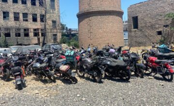 Warning issued to moped riders in Baku