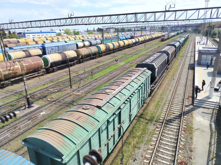 10 wagons of wheat are being sent from Russia to Armenia via transit through Azerbaijan