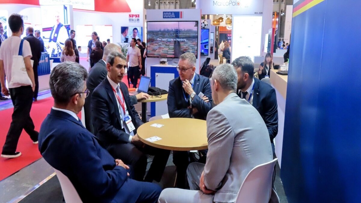 ADY presents Azerbaijan’s transit and logistics opportunities at an international transport exhibition in China