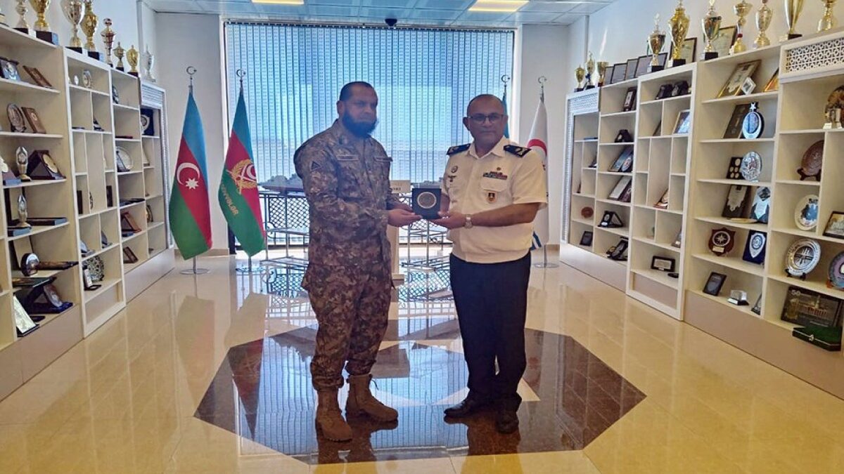 Commander of the Azerbaijan Naval Forces met with the Pakistani delegation