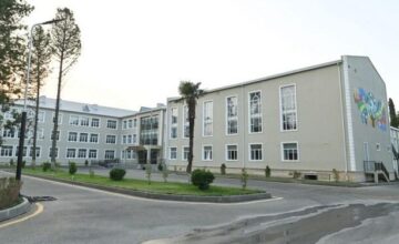 Azerbaijan to build 10 schools in this country