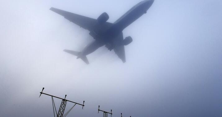 London airports paralyzed, hundreds of flights delayed due to storm