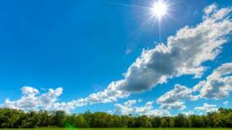 The average monthly air temperature in July will be close to the climate norm