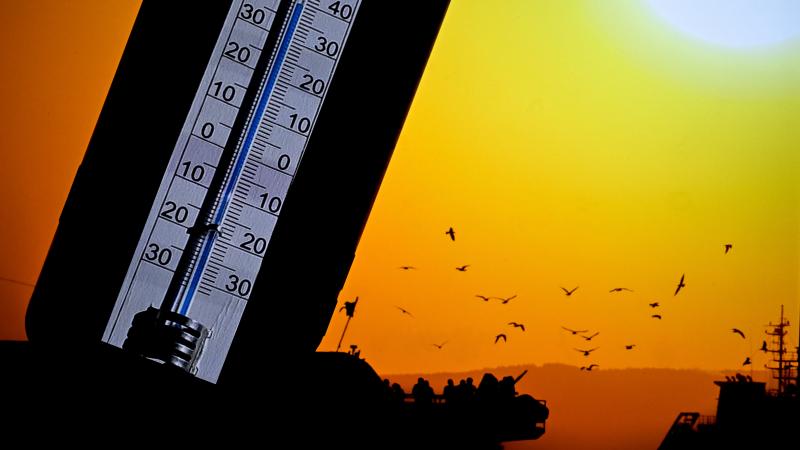 The strongest temperature warning in decades