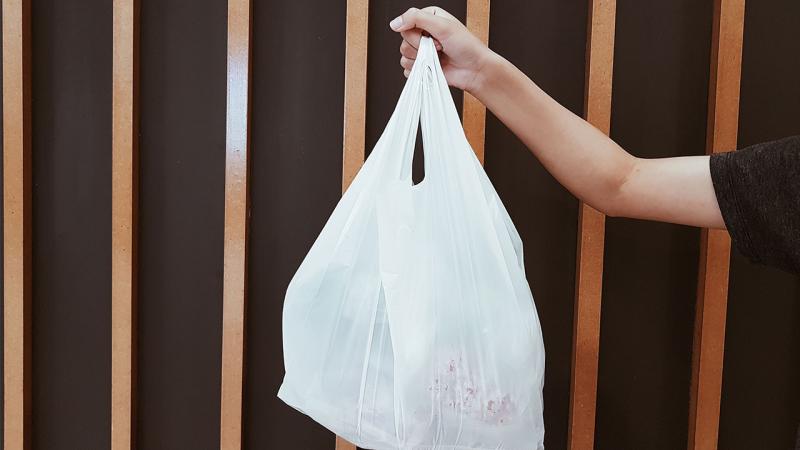Iran war causes plastic bag crisis in Japan