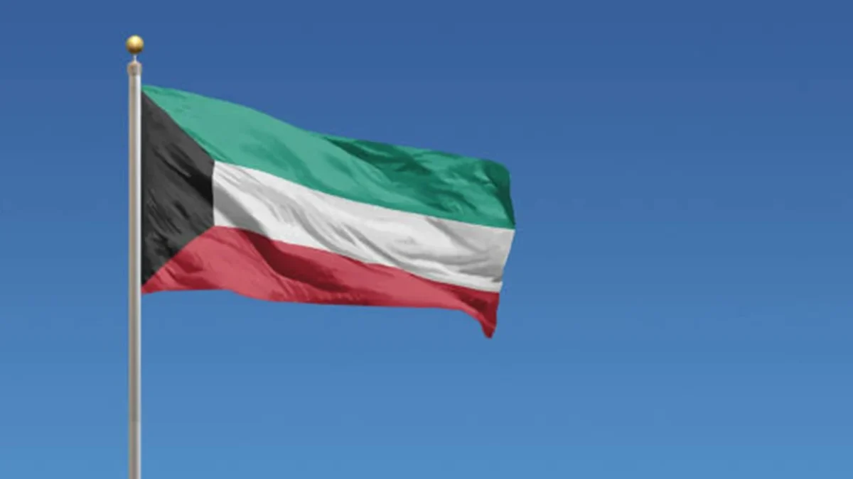 Kuwait closes its airspace due to Iranian attacks