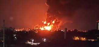Strong fire breaks out at oil depot in Krasnodar following drone attack