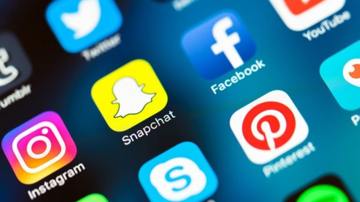 Social media usage rules for the 16-18 age group are being determined