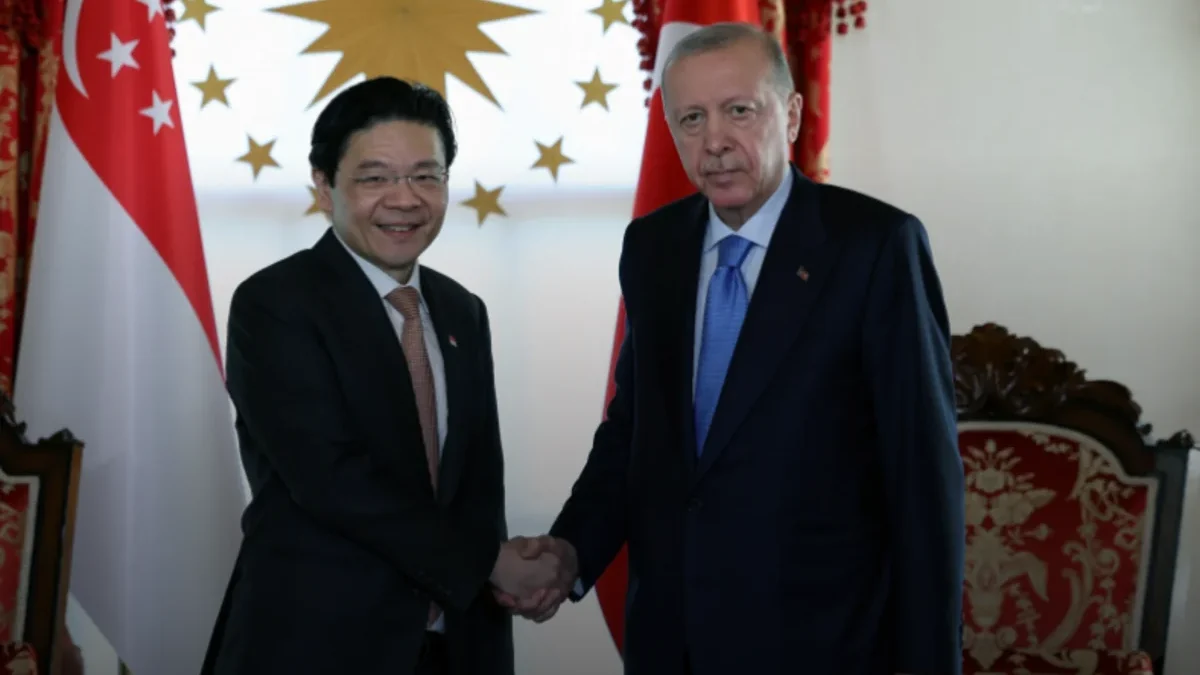 Erdogan discussed regional issues with the Prime Minister of Singapore