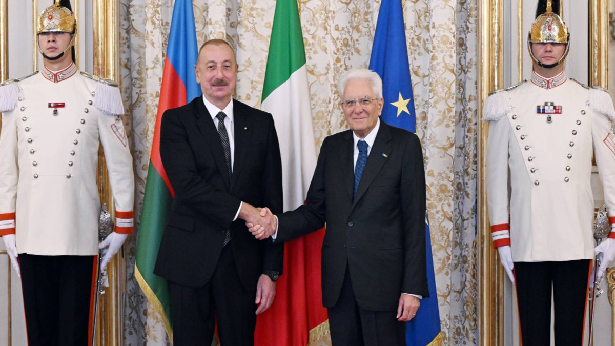 Azerbaijani leader congratulates President of Italy