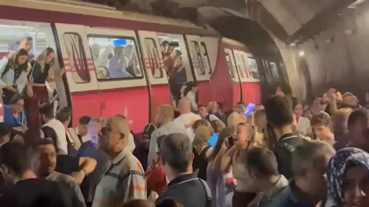Metro train heading to Sabiha Gökçen Airport in Istanbul derails