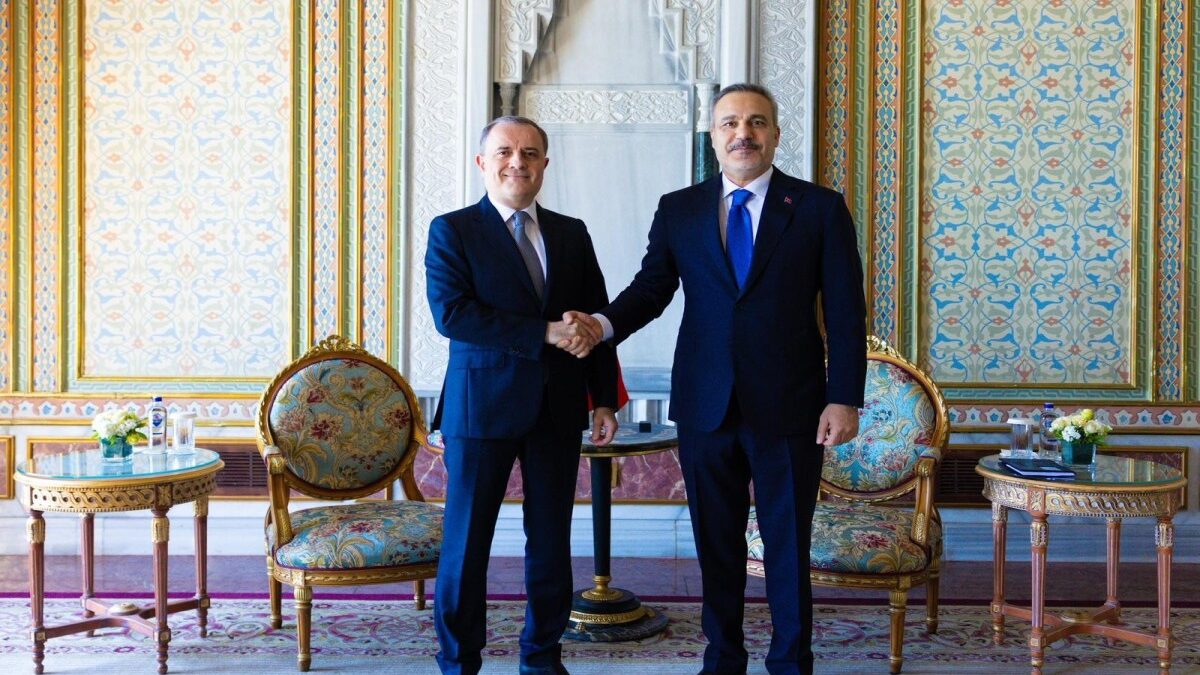 Jeyhun Bayramov met with Hakan Fidan