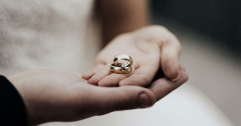 The number of people getting married on that day in Azerbaijan hit a record