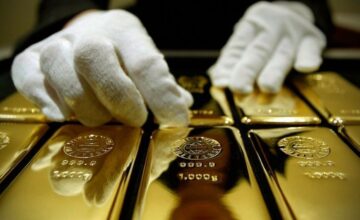Gold is trading below $4400 in commodity markets