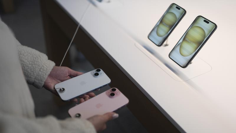 Apple has introduced the new Siri Artificial Intelligence