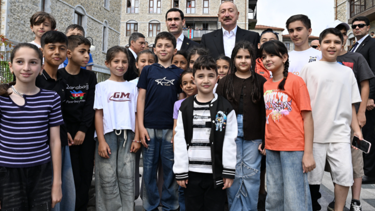 President Ilham Aliyev’s social media account shares post about meeting with children in Shusha – VIDEO