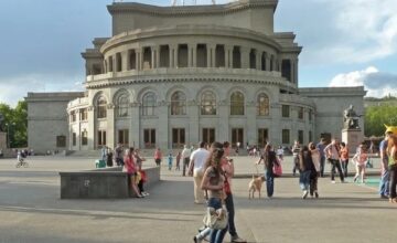 Armenians danced to an Azerbaijani song – Video