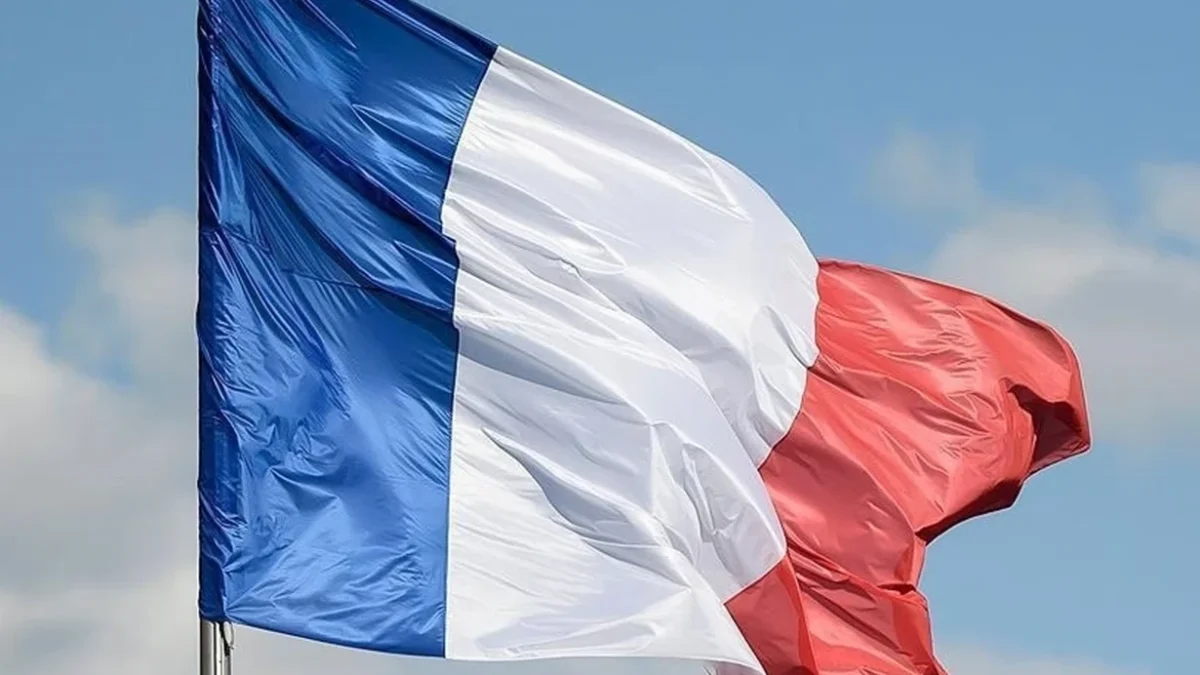 5 people in contact with Ebola patient quarantined in France