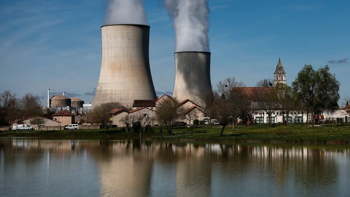 France shuts down two nuclear reactors due to heatwaves