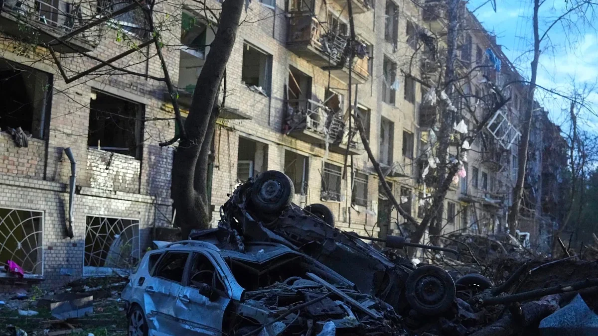 Russian army attacked Kyiv with ballistic missiles