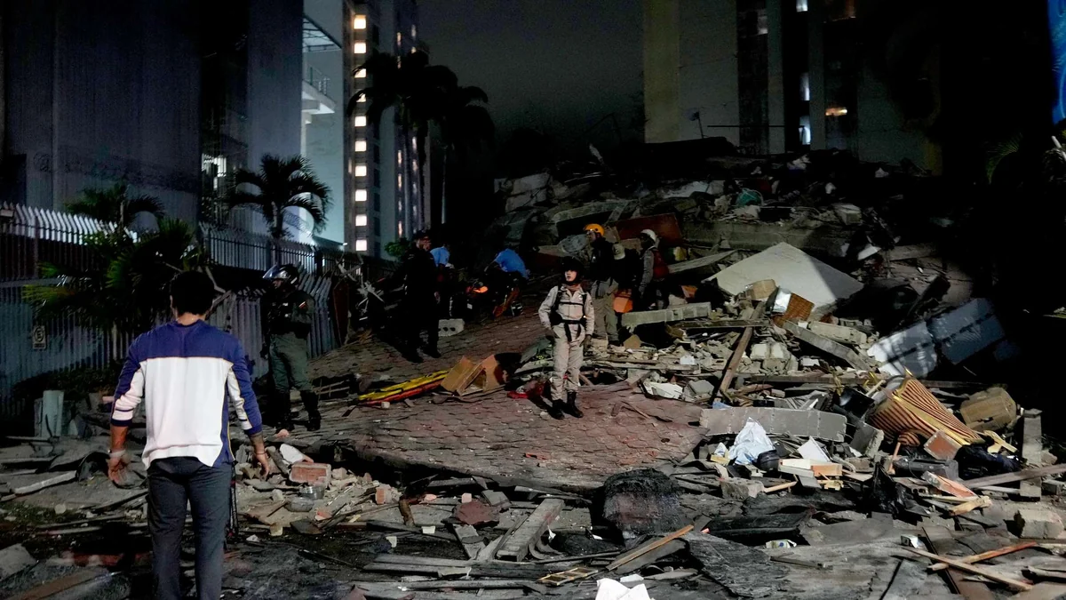 The death toll from the earthquake in Venezuela has exceeded 1,900, with more than 10,000 people injured