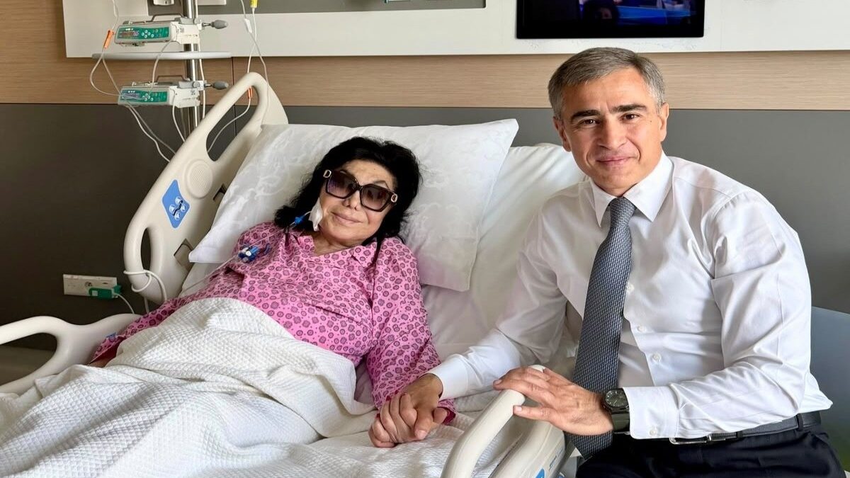 Flora Karimova has been hospitalized, the artist’s treatment has been taken under control by Mehriban Aliyeva