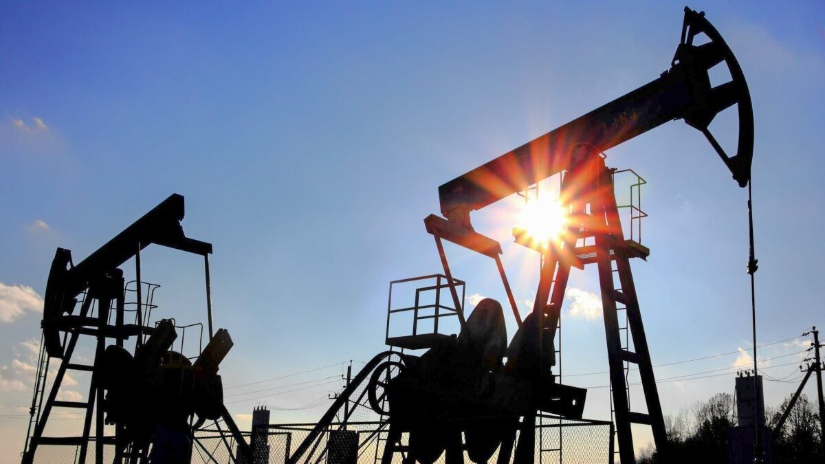 The price of Azerbaijani oil has approached 83 dollars